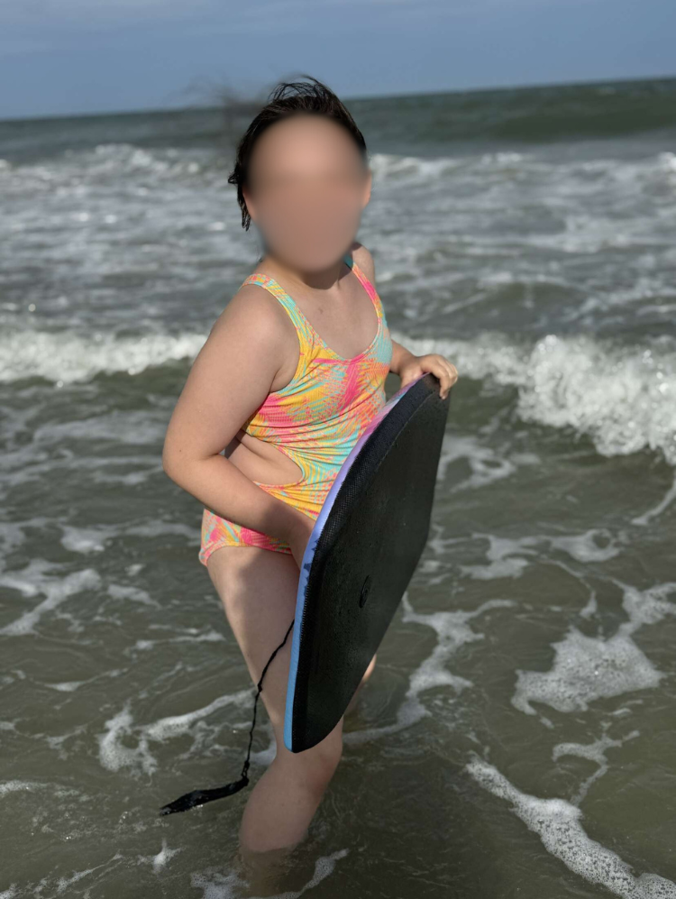 Girl with boogie board