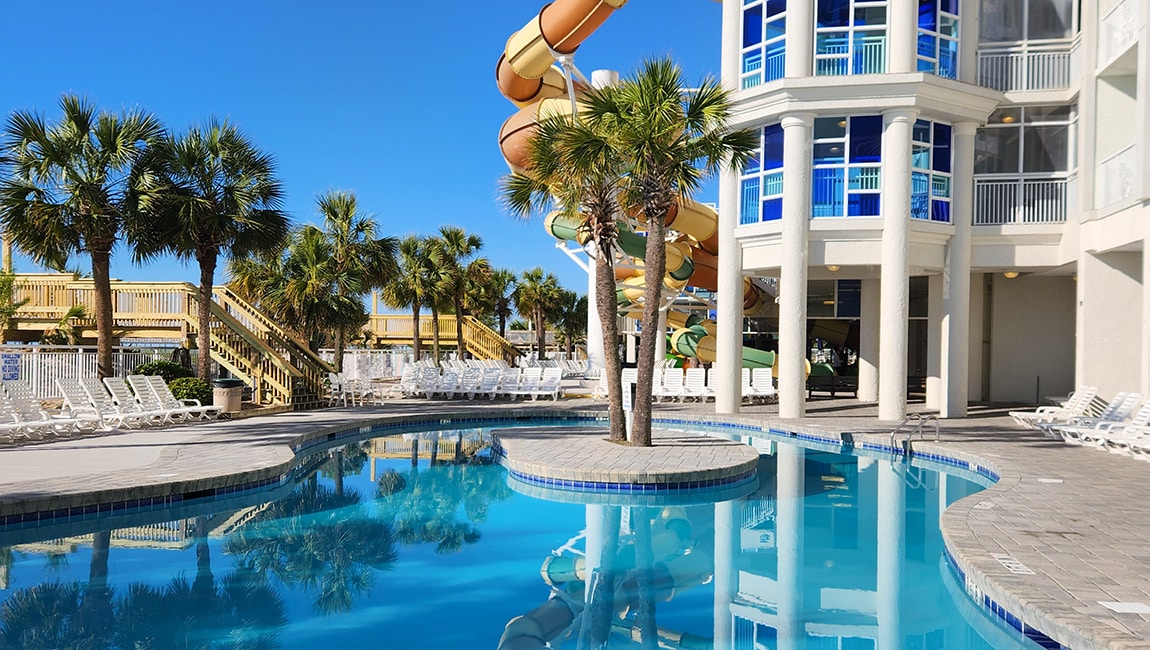 Exterior pool